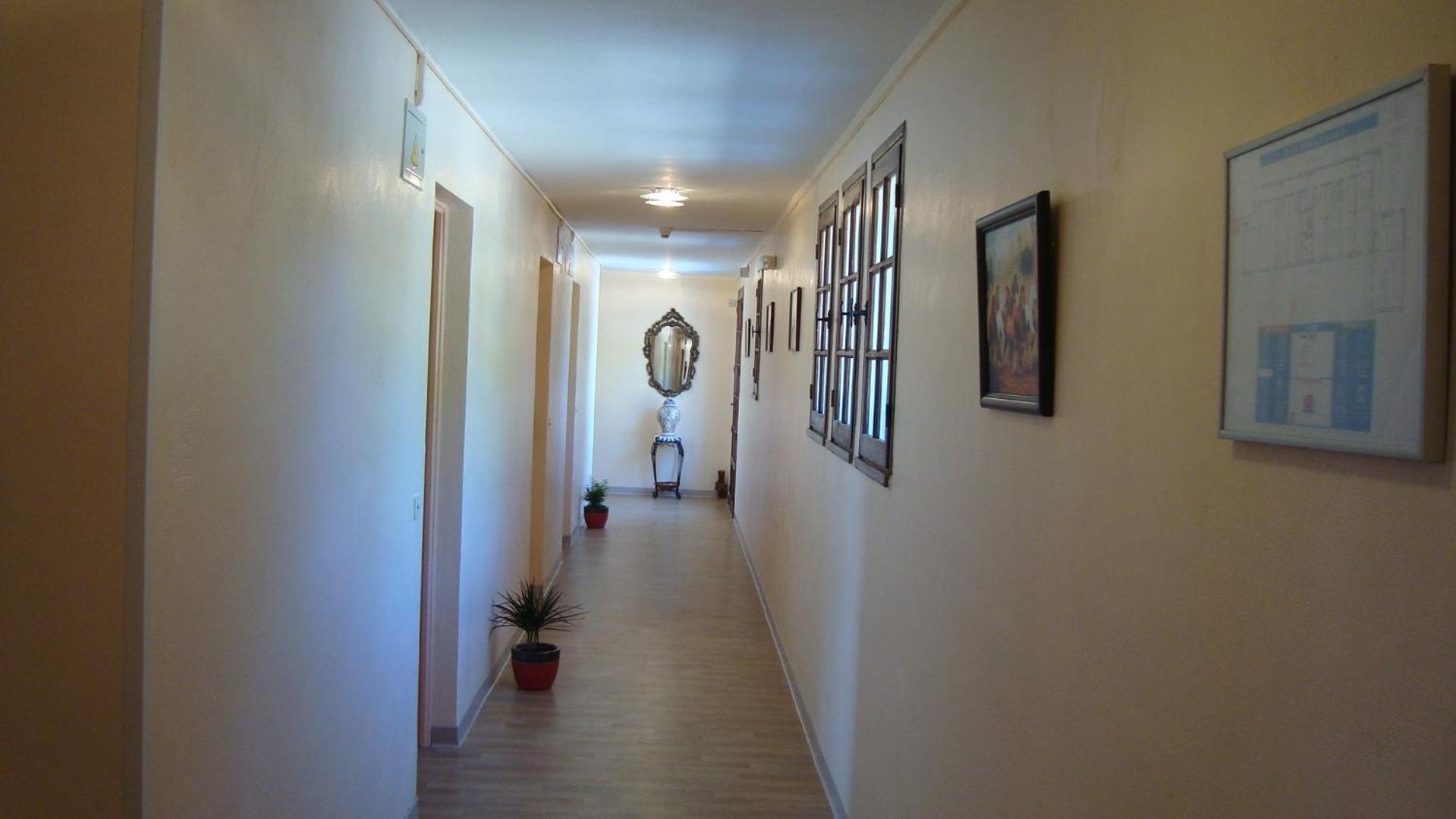 Hotel De La Poste Peymeinade Екстериор снимка